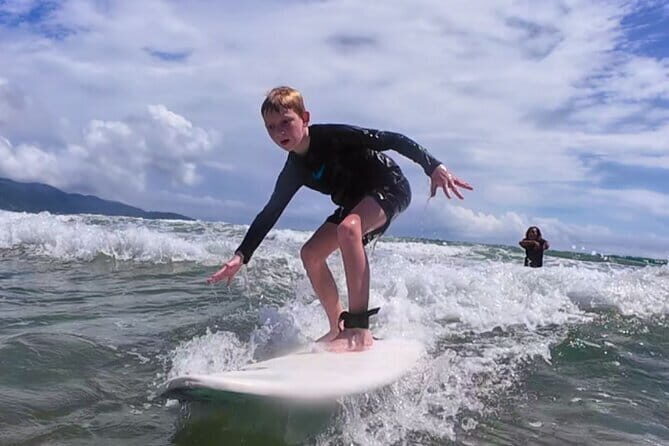1 Hour Taster Surf Lesson at My Khe Beach - Keep the Board for Two Extra Hours (and How to Use It)