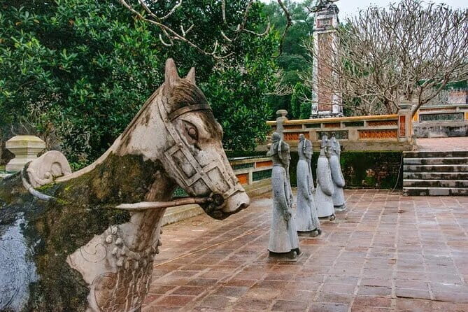5 days Center Vietnam Package Tour with Danang Hue and Hoian - Key Highlights at a Glance