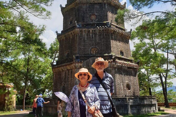 Best Tour/Transfer to Hue Imperial City from Da Nang/ Hoi An - Lunch and water: small detail, big day-travel value