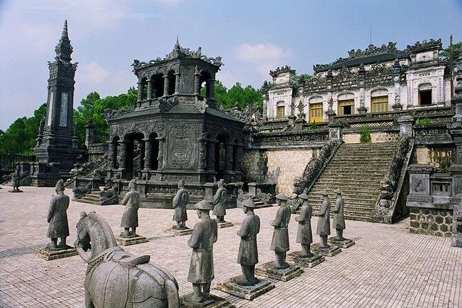 Best Tour/Transfer to Hue Imperial City from Da Nang/ Hoi An - Hai Van Pass and Lap An Lagoon: the quick scenic reset