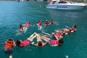 Cham Island Snorkeling Daily Group Tour, Sunbathing, nice beaches - Snorkeling at Xep Beach: What Gear, Time, and Marine Life Mean