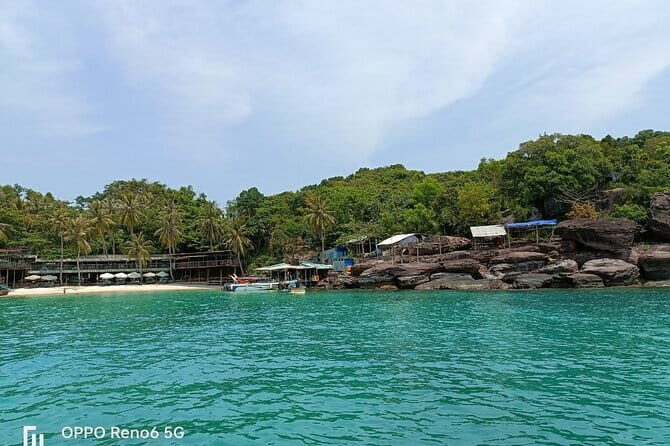 Cham island snorkeling tour - Hotel Pickup and the Timing Puzzle (Start Time vs. When Stops Run)