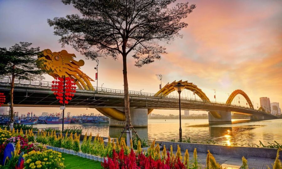 Da Nang: 5-Hour Guided Night Tour - Key highlights you’ll feel right away