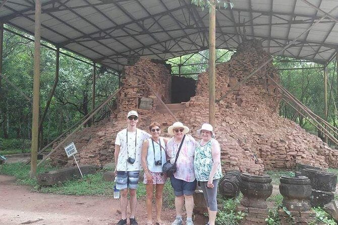 Da Nang Airport or City to Hoi An City or Vice Versa- Private Car - The Da Nang side of the route: what you’re doing in the first hour