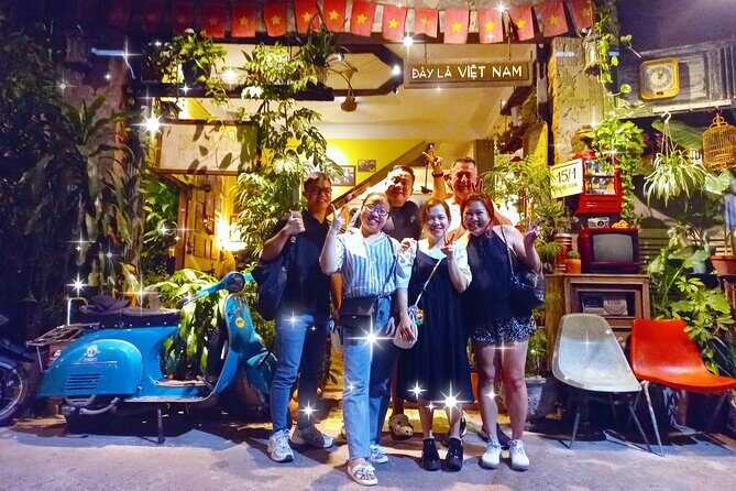 Da Nang By Night: Seafood dinner, night market and cruise trip - Seafood dinner: the included meal you’ll actually remember
