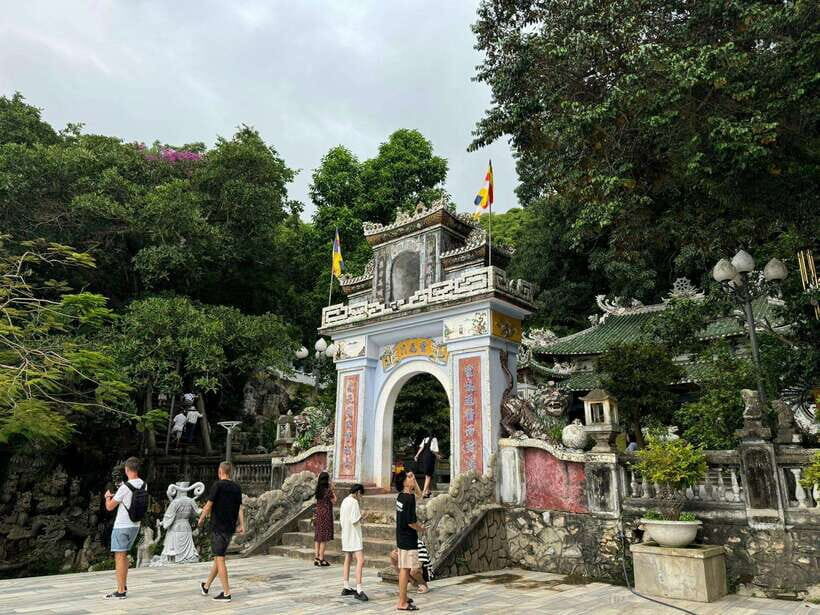 Da Nang City Sightseeing Private Tour with Female Tour Guide - Dragon Bridge over the Han River: photo stop with personality