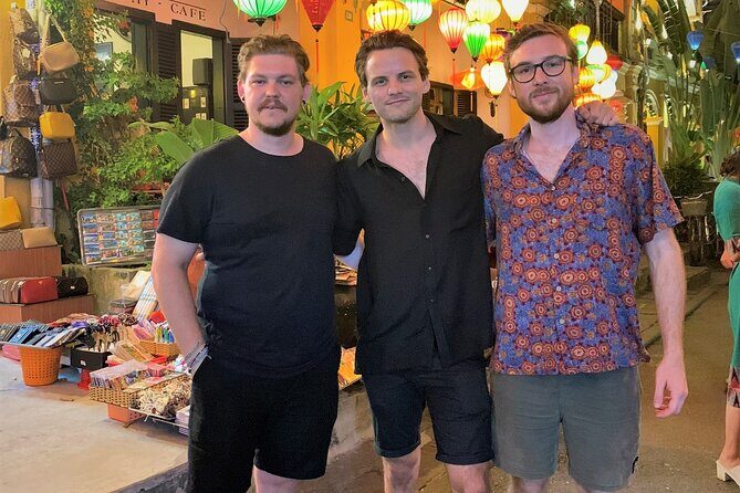 Da nang Helping Hand Food Trail (Da nang Food Tour) - How the charity piece changes the vibe