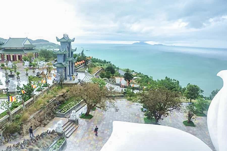 Da Nang: Lady Buddha, Marble Mountains, and Am Phu Cave Tour - Linh Ung Pagoda on Son Tra: 67-meter Lady Buddha and sea views