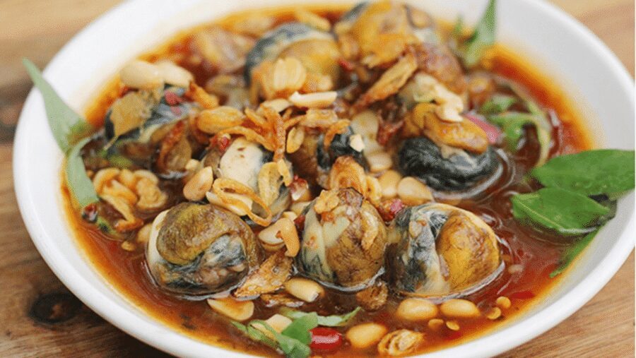 Da Nang: Local Street Food Walking Tour - Why This Da Nang Food Walk Feels Like a Shortcut to Local Life