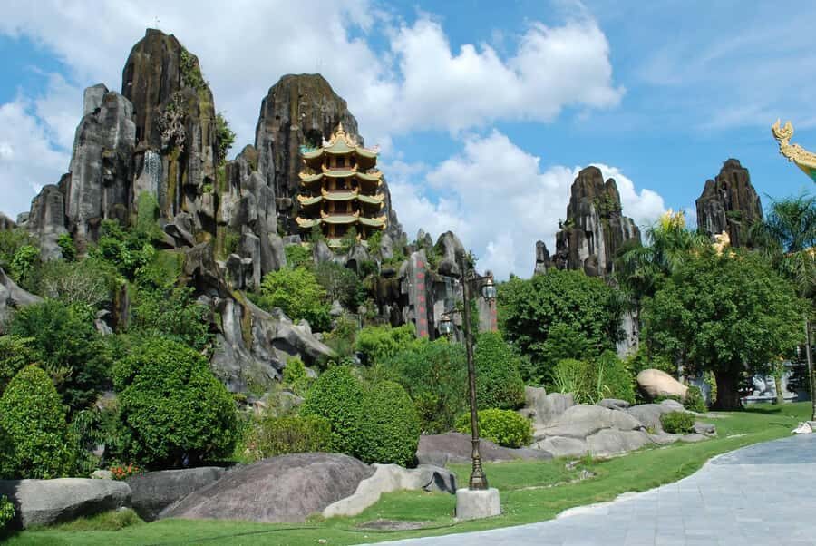 Da Nang : Marble Mountains, Monkey Mountain, and Am Phu Cave - Price and value: what $25 gets you (and what it doesn’t)