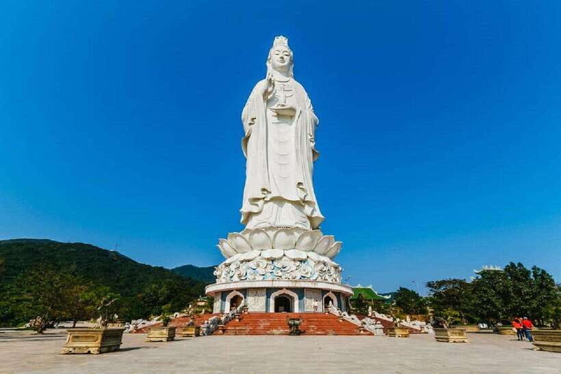 Da Nang: Marble Mountains, Monkey Mountains, and Lady Buddha - Lunch at a local family’s home: when the food is part of the culture