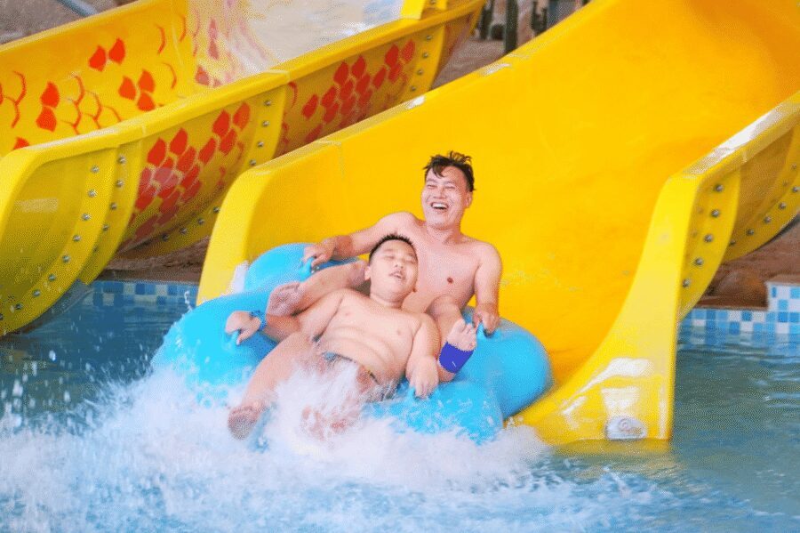 Da Nang: Mikazuki Water Park 365 with Onsen E-Ticket - Getting Started: Ticket Counter to First Splash Zone