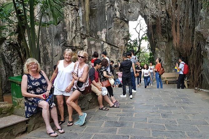 DA NANG NIGHT LIFE Tour with MARBLE MOUNTAIN & LADY BUDDHA STATUE, DRAGON BRIDGE - Dinner included: why a planned meal beats searching late