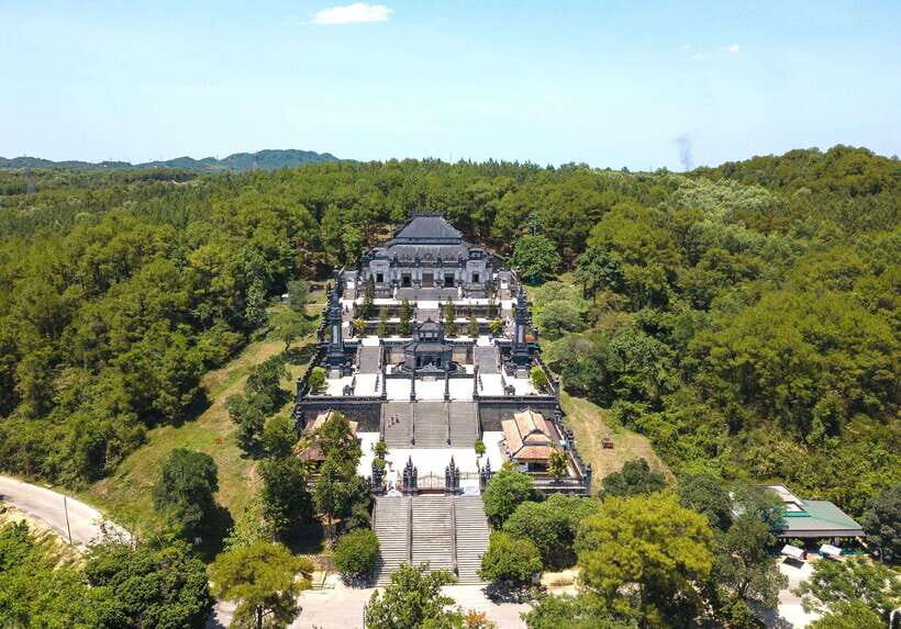 Da Nang : Private Day Trip to Imperial City - Hue - Hai Van Pass: fortifications, bunkers, and panoramic payoff