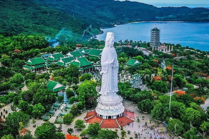 Da Nang Street Food Private Tour With Local Students - The 4-Hour Route: What You’ll Do Between Starts and Stops
