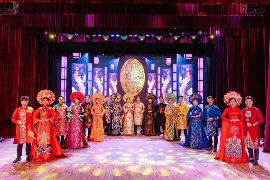 Da Nang "The Ao Dai" Show: Timeless Vietnamese Elegance - The Nguyen Dynasty Segment: Timbral Royal Palace on Stage