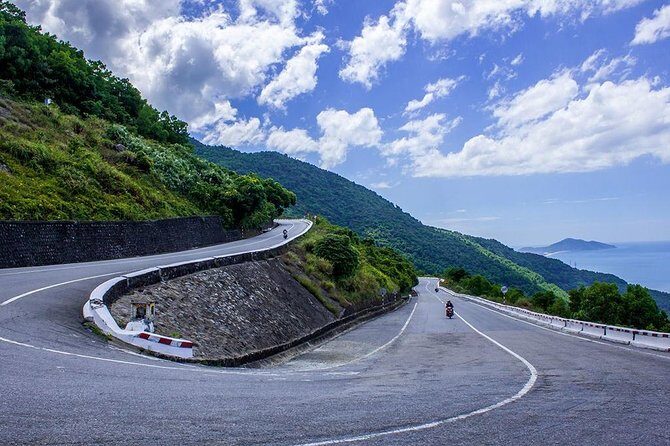 Danang Airport to Hoi An Private Transfer with English Speaking Driver - Price that makes sense: what $19 per group really buys you