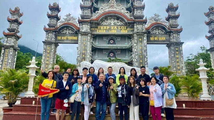 DaNang/HA: Lady Buddha, Marble Mountain & Am Phu Caves Tour - Linh Ung Pagoda and Lady Buddha: calm views over Da Nang