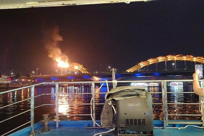 Experience Da Nang Han River Local Cruise by Night - Group size and comfort: why your seat choice matters