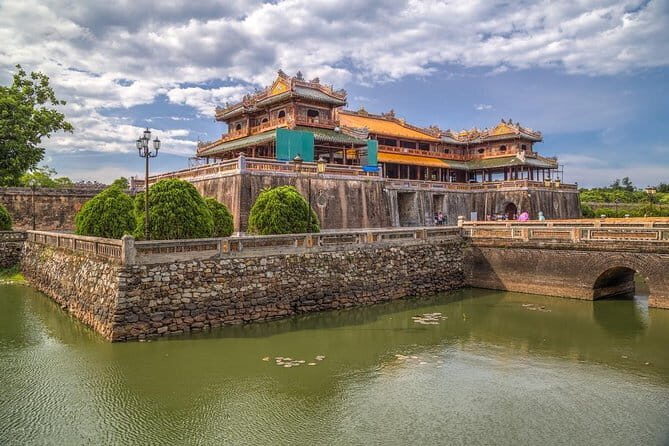 Explore Hoi An Ancient Town and Coconut Village with Dinner - What to bring and how to get the best experience