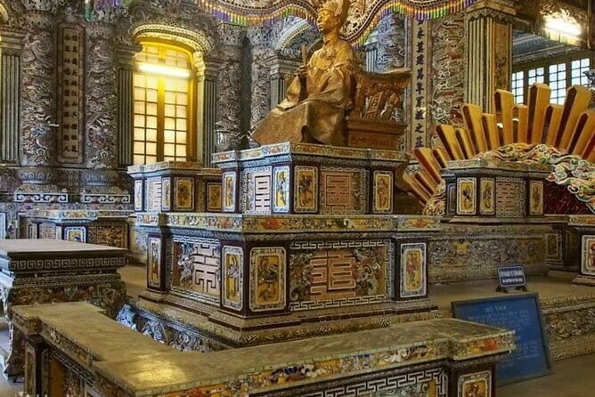 Explore Son Tra Peninsula, Monkey Mountain, Lady Buddha half-day - Linh Ứng Pagoda and the Lady Buddha: spiritual stop with real detail