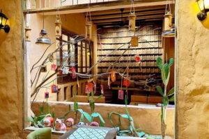 [Free E-sim] Da Nang Coastal Charm Half Day Cafe Tour - Start at Cửa Ngõ Café: sea air first, not a lecture