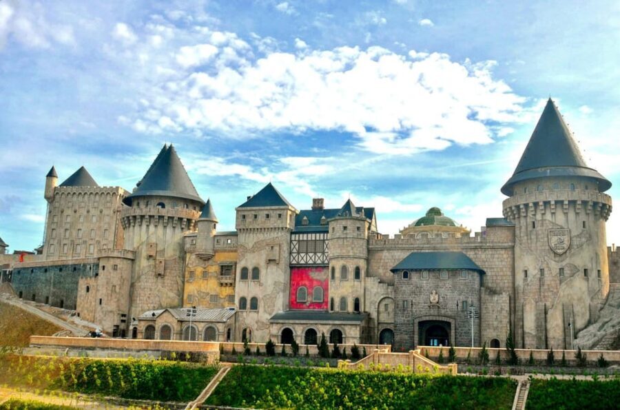 From Da Nang: Ba Na Hills Golden Bridge Private Tour & Lunch - Shopping at the specialty supermarket: souvenirs without stress
