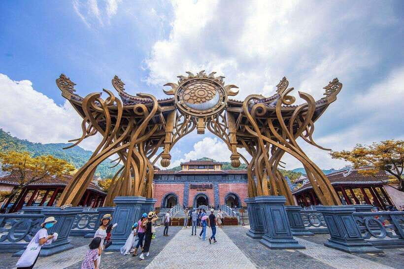 From Da Nang/Hoi An: Ba Na Hills and Golden Bridge Day Trip - Getting Up the Mountain: Pickup and the Cable Car Ride