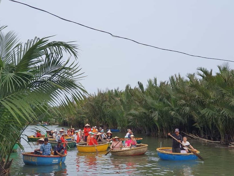 From Da Nang: Hoi An Old Town Tour, Night Market & Boat Ride - Ancient houses that survived 200 years (and war)