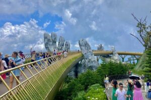 Full-Day Private Tour in Golden Bridge and Ba Na Hills - Golden Bridge planning: huge hands, high altitude, and fast-changing weather