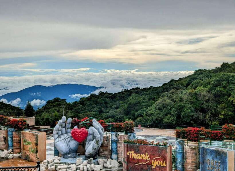 Golden Bridge - Ba Na Hills Day Trip From Hoi An or Da Nang - Fantasy Park: Rides, Games, and What to Expect If You’re Not a Roller-Coaster Person