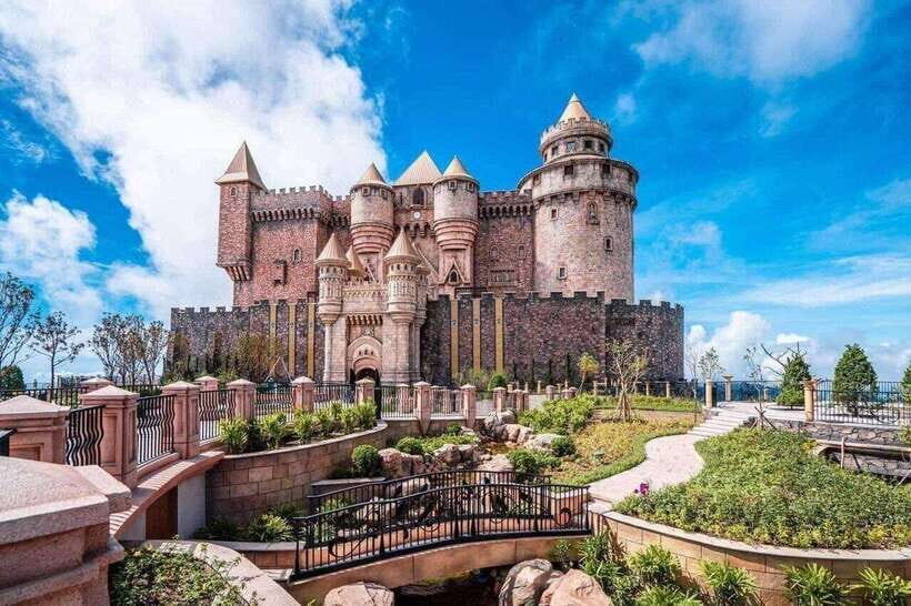 Golden Bridge - Ba Na Hills Day Trip From Hoi An or Da Nang - Cable Car Journeys: Dream Stream Views to the French Village Up Top