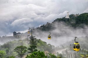 Golden Bridge - Ba Na Hills Private Tour - Stop 1 at Sun World Ba Na Hills: Dream Stream to the pagoda