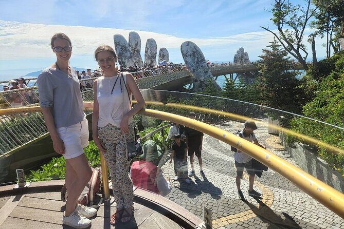 GOLDEN BRIDGE &MARBLE MOUNTAIN-AM PHU CAVE(Hell Cave)Private Tour - Lunch at a Local Restaurant: A Realistic Pause in the Middle of the Day