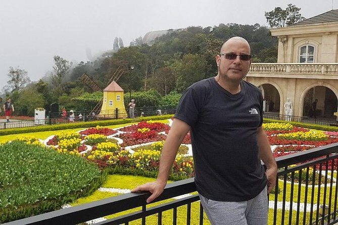 Golden Bridge-Marble Mountain-Hoi An City -Boat Ride-Night Market - Golden Bridge: more than a selfie stick bridge