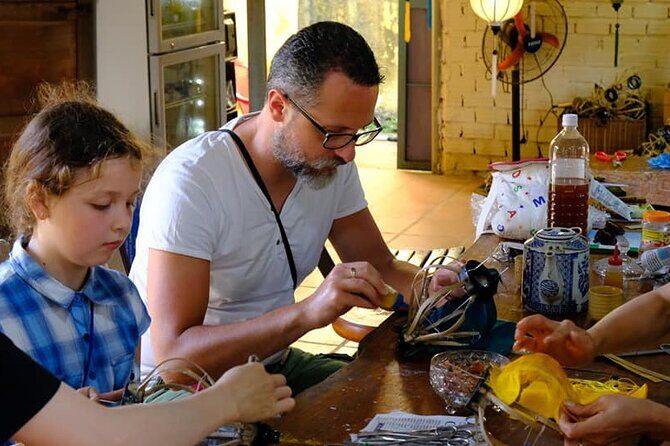 Guided Tour to Hoi An Ancient City & Lantern Making Class from Da Nang or Hoi An - Stop 1 in Hoi An Ancient Town: Japanese Bridge to the central market