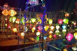 Guided Tour to Marble Mountains & Hoi An Walking Tour , Night Market, Boat Ride - Hoi An Ancient Town walking tour: what you actually see on foot