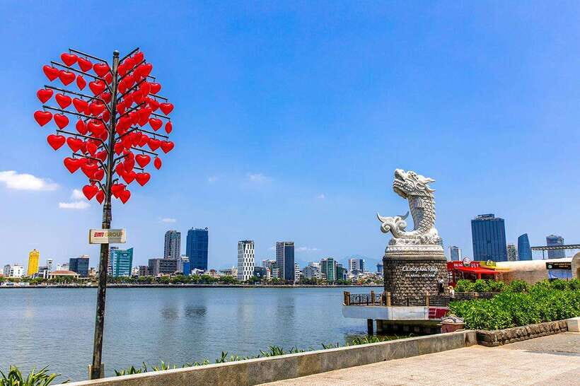 Half-day Da Nang Cultural And Historical Tour - Museum of the Fifth Military Zone: war equipment with a local framing