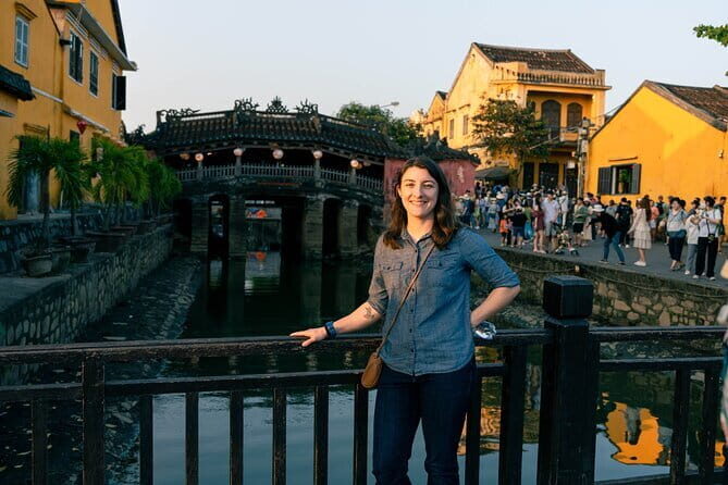 Hoi An Ancient Town and Coconut Village Private Tour - Thu Bon River lantern boats: a short stop with a big payoff