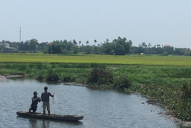 Hoi An countryside biking tour, water buffalo+ basket boat ride - Tra Que Vegetable Village: 30 minutes that actually makes sense