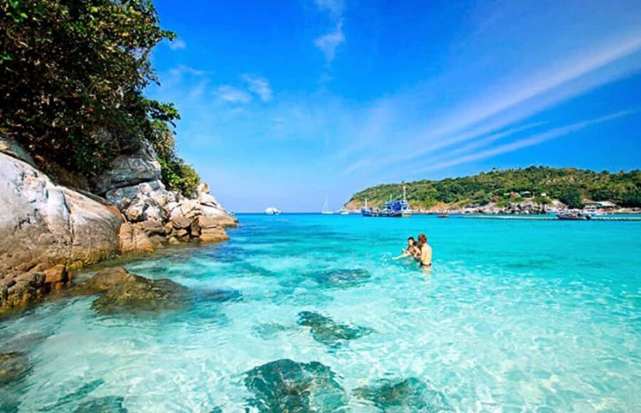 Hoi An/Da Nang: Cham Islands Snorkeling by Speedboat w Lunch - Speedboat to the Cham Islands: the appeal of doing it in one day