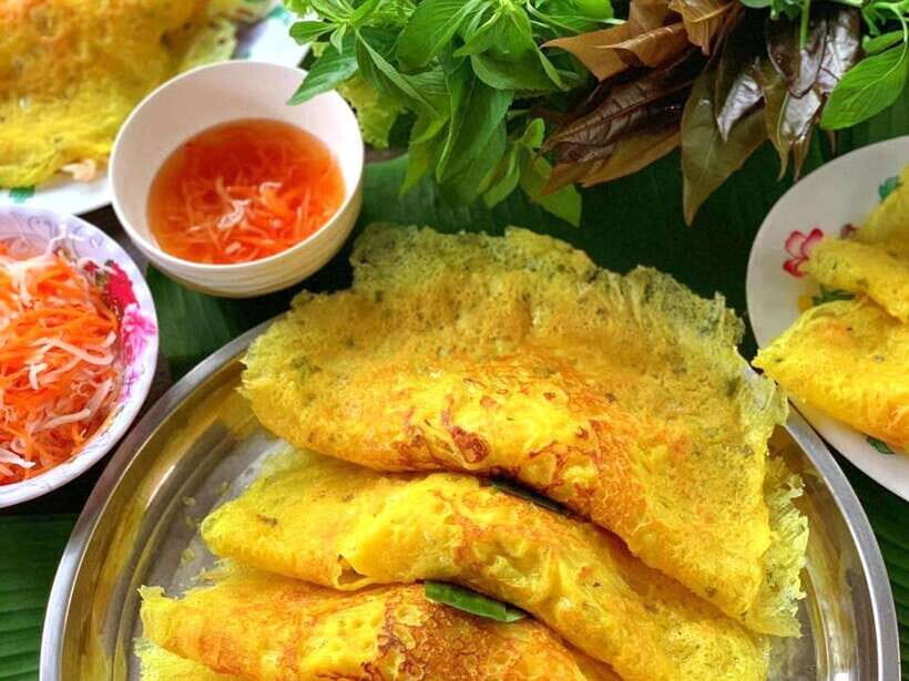 Hoi An/Da Nang: Da Nang Food Tour & Cruise Trip on Han River - Pickup and the van ride: why the timing works