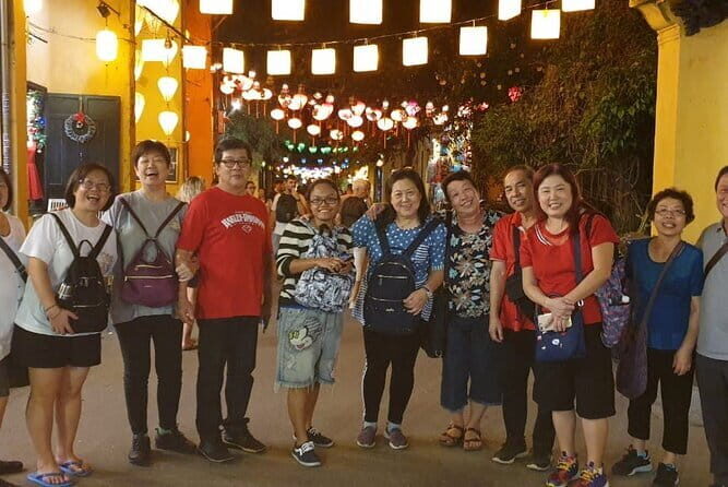 Hoi An Walking Tour, Sampan Boat Trip , Foodie Tour by Night - Getting started: pickup from Da Nang or Hoi An (and a mobile ticket)