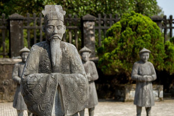 Hue full day tour: Hue Citadel, Thien Mu Pagoda and Tomb of Khai Dinh - Lap An Lagoon: a quick photo breather before the big sites