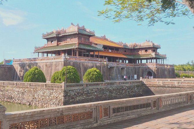 HUE IMPERIAL CITY: Full-Day Guided Tour from Da Nang or Hoi An - Thien Mu Pagoda: Hue’s Oldest Symbol of Spirit and Faith