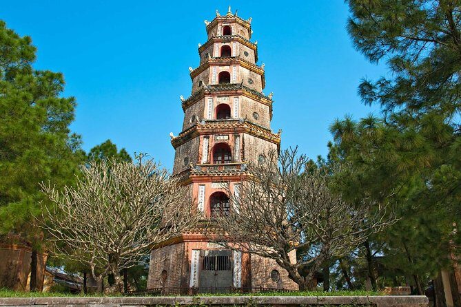 Hue Imperial City & Hai Van Pass Small Group Tour from Da Nang – Full Day - Hai Van Pass viewpoints: a scenic warm-up with real photo time
