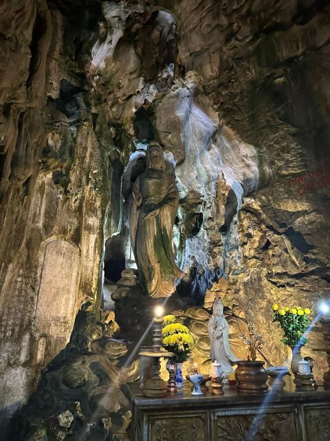 Hue: Transfer To Hoi An via Marble Moutain& An Bang Cemetery - Key highlights at a glance