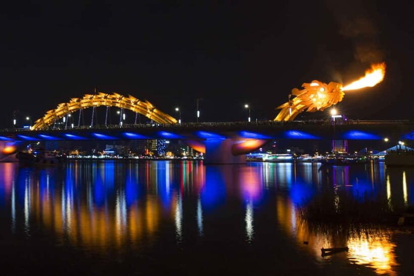 Lively Danang Sightseeing Night Tour with Local Dessert - Han Market at night: street food smells and souvenir hunting without stress