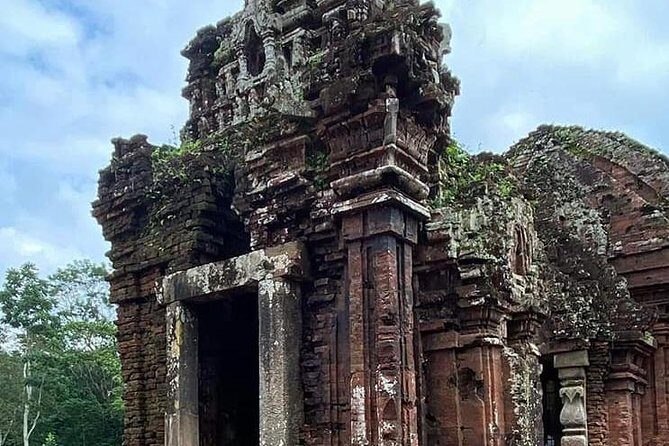 My Son Holyland , Marble Moutain,Hoi An Walking Tour with Night Market,Boat Ride - Price and value: what $128 buys you in time, tickets, and guided context
