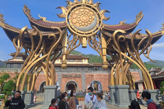Private car and cable car ticket to the Ba Na hills and Golden Bridge - Getting to Sun World Ba Na Hills from Da Nang (without the stress)